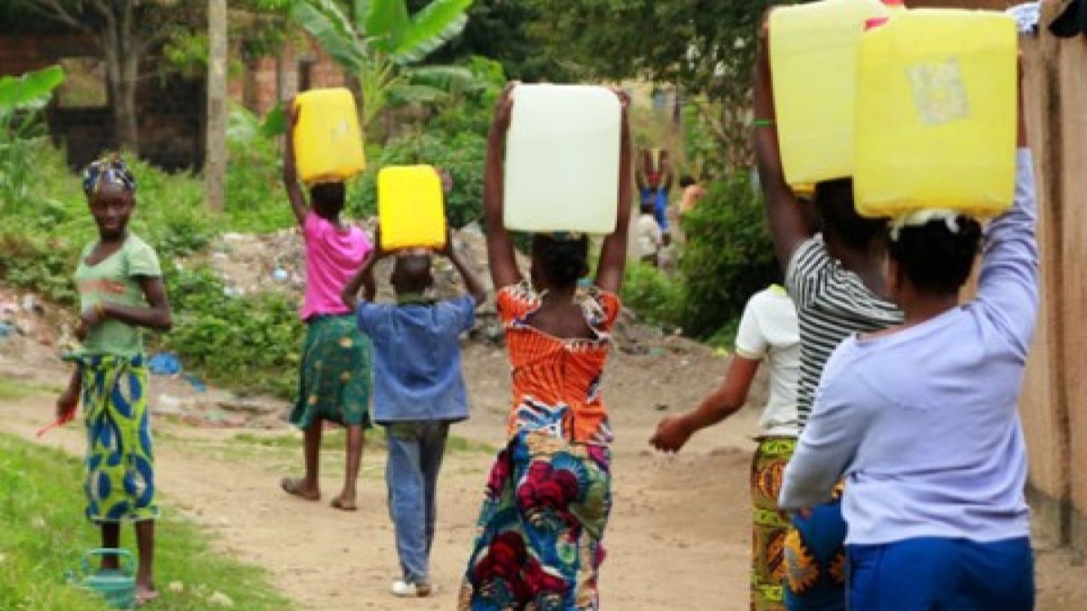 Kasaï Oriental : après un long moment, l’eau coule encore dans les différents quartiers de Mbuji-Mayi