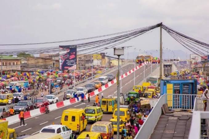 Boulevard Lumumba : aucun feu de signalisation ne fonctionne normalement 