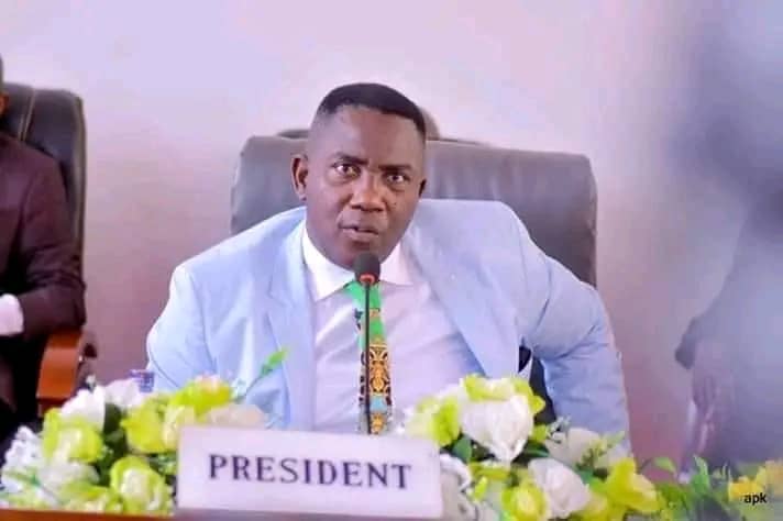 Kinshasa : Godé Mpoyi fait appel à Peter Kazadi pour décider sur le sort du gouverneur de Kinshasa